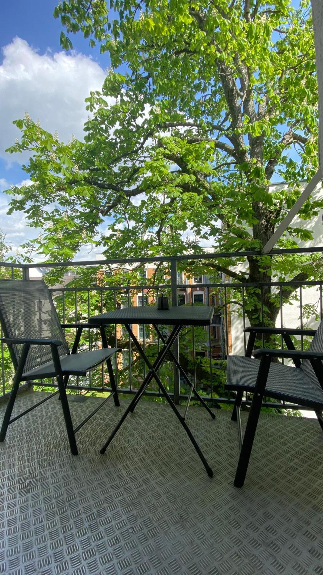 Chez Amis Arena Appartement Leipzig Buitenkant foto